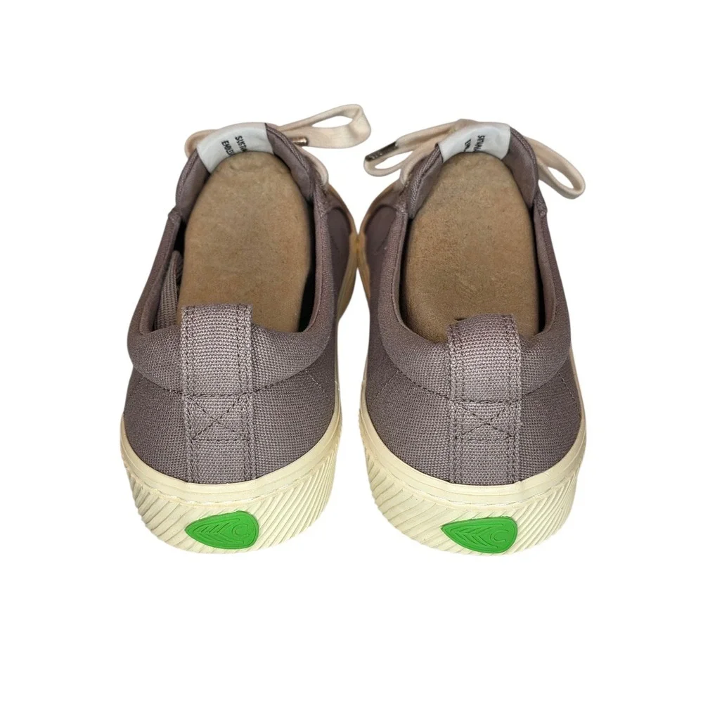 Cariuma OCA Low Sneakers W 9.5 /M 8 Canvas Skateboarding Shoes